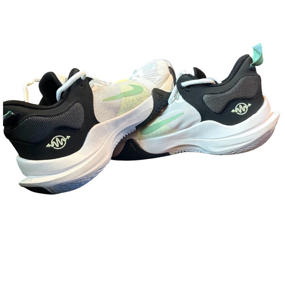 Nike Giannis Immortality 2
Basketball Shoes White/Black/
Volt DM0825-101 Size6.5
